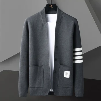 Высококачественный брендовый вязаный кардиган для мужчин, весна и осень, новый корейский модный молодежный свитер в полоску, пальто, повседневная мужская одежда 5