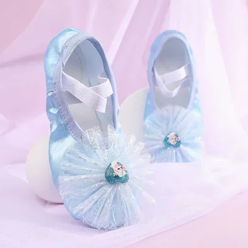Новые балетные туфли для девочек, детские балетные танцевальные тапочки на мягкой подошве, атласные туфли принцессы с кошачьими когтями, танцевальная обувь для детей 4