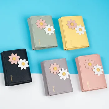 Новый Женский Короткий кошелек Small Daisy Small Ins, складывающаяся сумка для карт, простая Корейская версия Кошелька для монет большой емкости 9