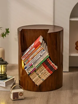 Приставной столик: подержанный журнальный столик, диван, гостиная, креативные деревянные колья, коллекция книг в скандинавском стиле для хранения, буфет 9