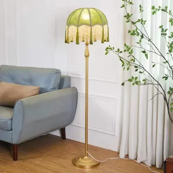 Французский пасторальный ретро диван для гостиной, торшер, Средняя старинная вертикальная лампа для кабинета с кисточками 3